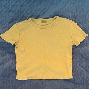 Brandy Melville Cropped Yellow T-Shirt